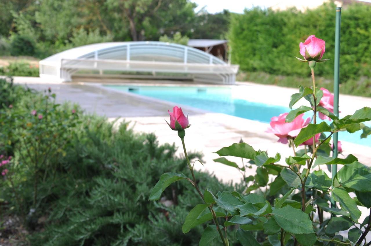 מלון Entraigues-sur-la-Sorgue La Ferme De Tonton Jules 2 מראה חיצוני תמונה