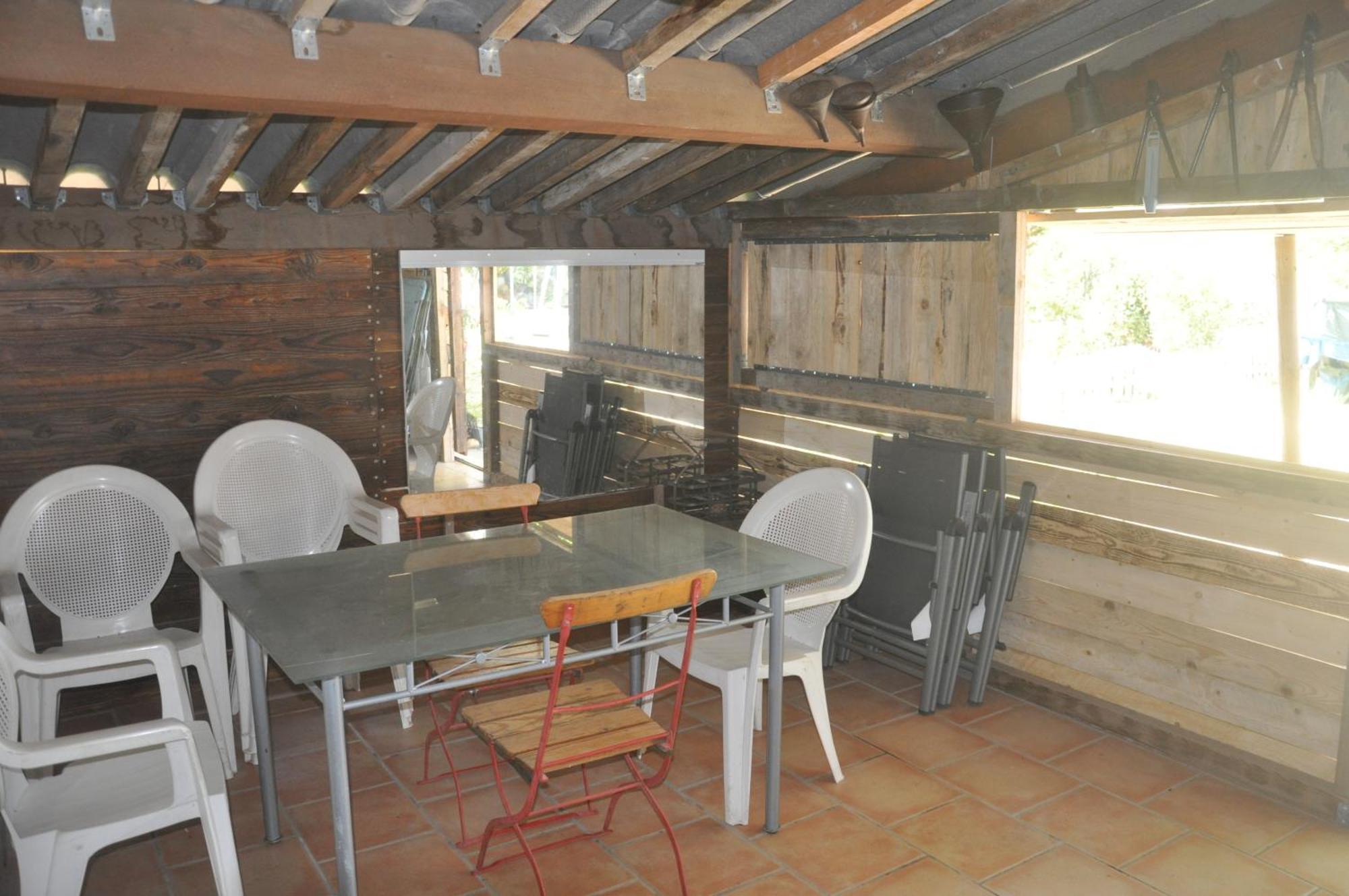 מלון Entraigues-sur-la-Sorgue La Ferme De Tonton Jules 2 מראה חיצוני תמונה
